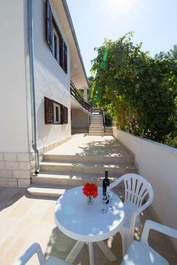 Adria 2 Apartment Slatine Exterior foto